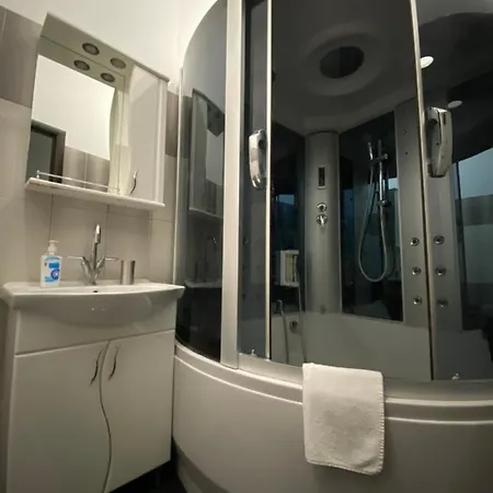 Opera Aparthotel